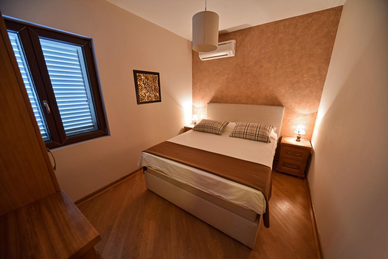 Villa Dub Kotor Exterior photo